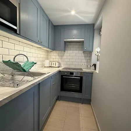 Location Bonito Piso En Nueva Andalucia * Marbella
