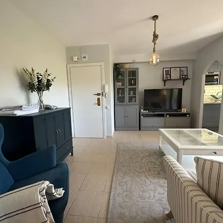 Location Bonito Piso En Nueva Andalucia