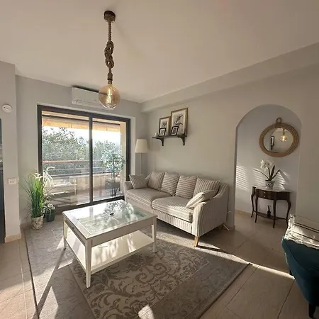 Location Bonito Piso En Nueva Andalucia Marbella